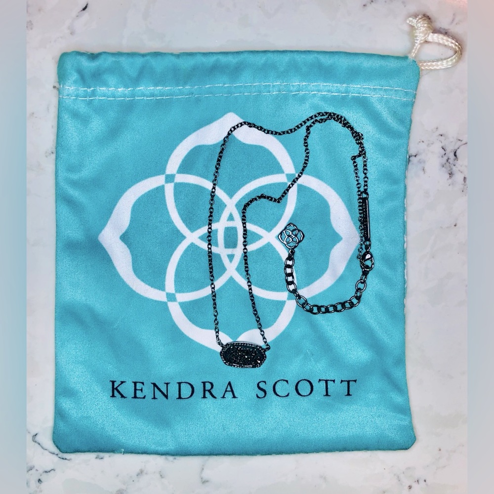 Kendra Scott Elisa Pendant Necklace in Black Drusy